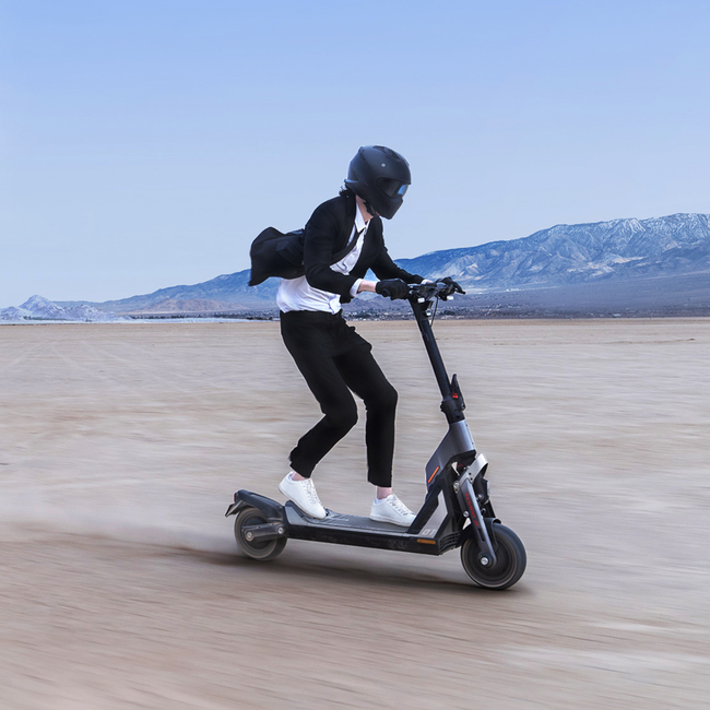 Segway-Ninebot Kickscooter GT1E lifestyle